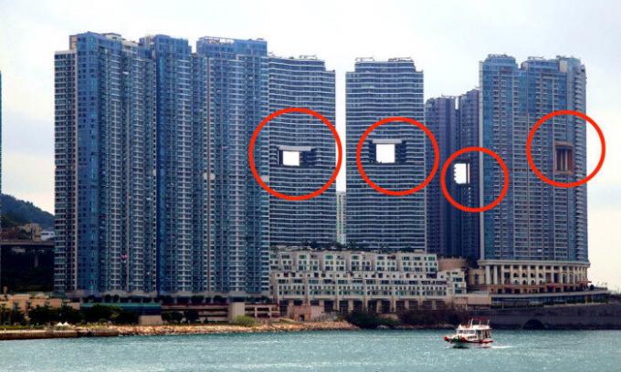 "utor" nebotičnikov zgradili v Hong Kongu.