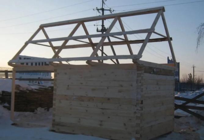 Zgradite okvirno kopel ali kupiti ready-made, če je proračun 50 tisoč rubljev?