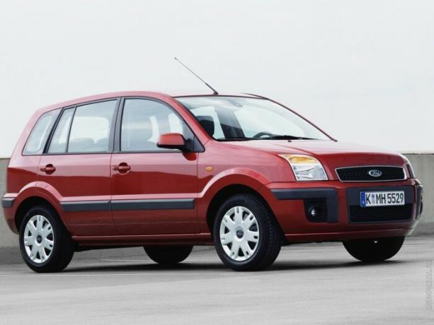 Mali enoprostorec Ford Fusion je bil izdelan predvsem za evropski trg. | Foto: ford.autoportal.ua.