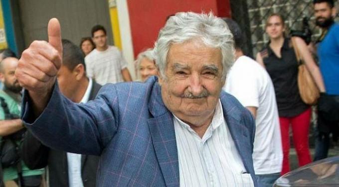 90% je Mujica predsedniške plače v dobrodelne namene.