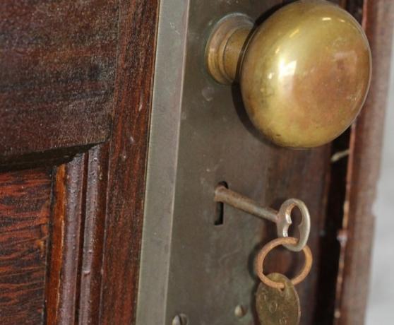 Skrivnost, ki je bil odprt 70 let kasneje dedič je šel ravno, zaklenjeni s ključem iz leta 1939