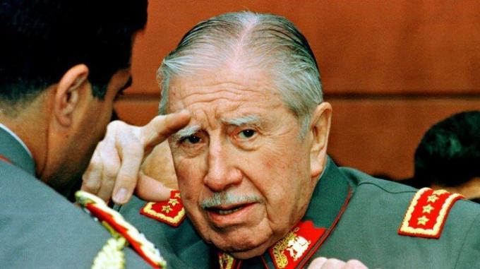Pinochet je bil ogrožen s KGB.