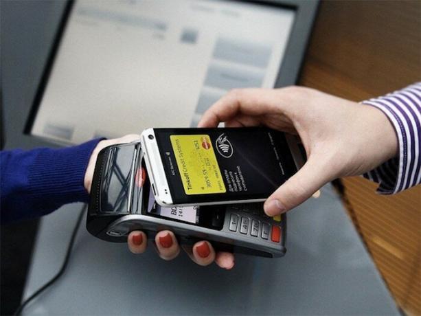 
Smartfony- "skenerji" bančne kartice obstajajo.