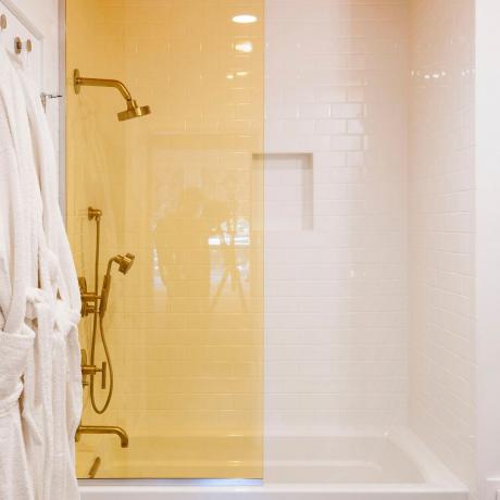 10 idej o tem, kako narediti majhna kopalnica vizualno bolj prostoren