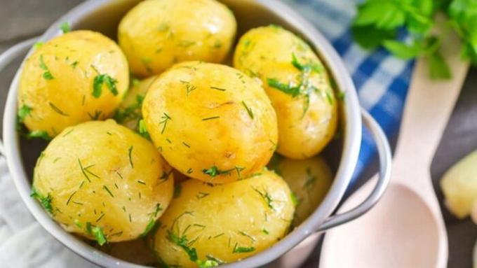 Kako kuhati krompir bolje kot ponavadi okus.