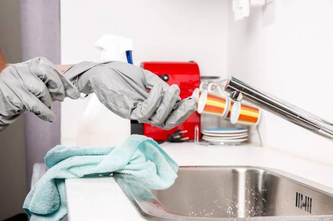 Nekaj ​​gospodinjskih navad, ki se jih morate znebiti, da ne boste zboleli