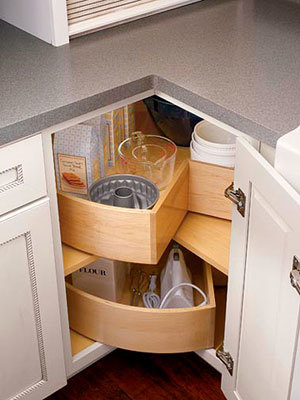 spremenite zapravljeni prostor v prvotni prostor za shranjevanje kuhinjskih pripomočkov