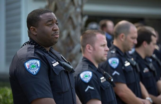 9 dejstva o policiji v Združenih državah Amerike, ki uničujejo priljubljenih stereotipov.