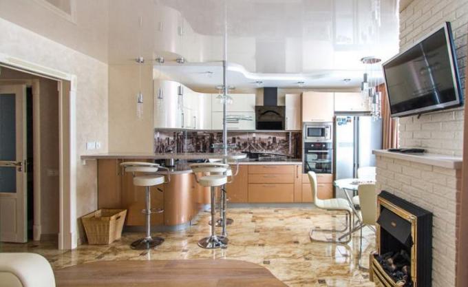 Dvonivojski strop v kuhinji (39 fotografij): kako to narediti sami, navodila, foto in video vadnice