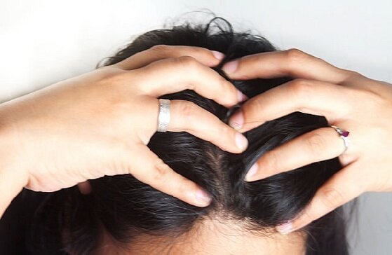 Self-masažo lahko glavobol 