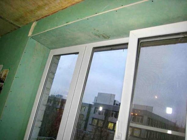 Zakaj izkušeni mojstri priporočajo uporabo pobočja oken drywall, ne iz plastike
