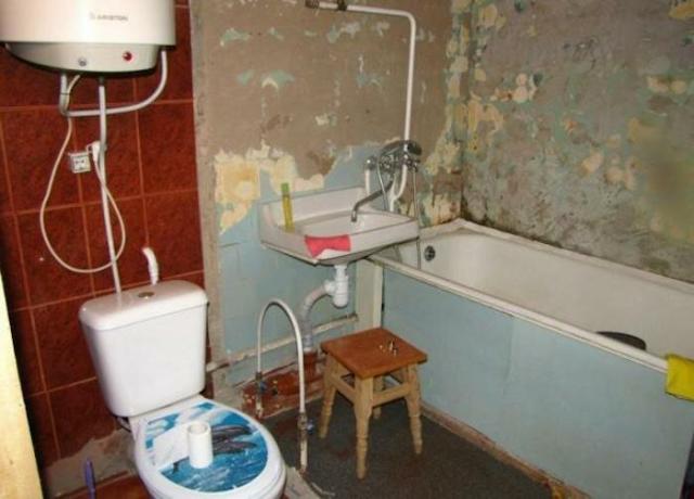 Majhne kopalnice v "Hruščov" igral vlogo.