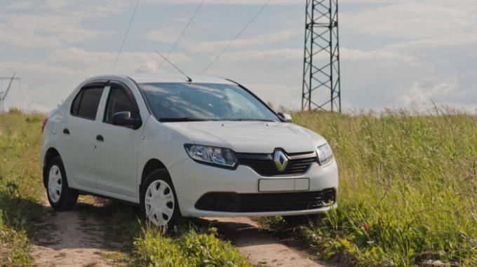 Renault Logan, po posodobitvi znebite odkrito uporabno videz. | Foto: drive2.ru
